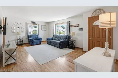 1215 Lincoln Avenue, Cuyahoga Falls, OH 44223 - Photo 4