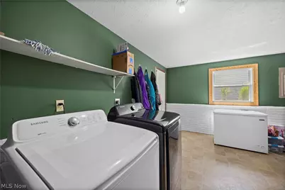 3902 Oxford Drive, Lorain, OH 44053 - Photo 34
