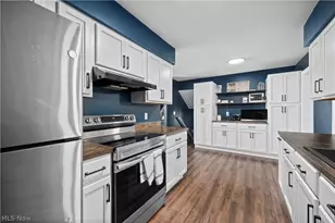 3902 Oxford Dr, Lorain, OH 44053 - Photo 8