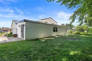 3902 Oxford Dr, Lorain, OH 44053 - Photo 38
