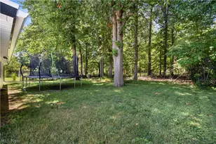 3902 Oxford Dr, Lorain, OH 44053 - Photo 2