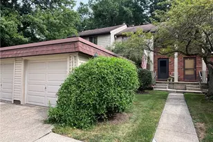 10250 Spinnaker Run, Aurora, OH 44202 - Photo 1