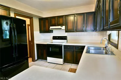 179 E Circle View Drive, New Middletown, OH 44442 - Photo 6