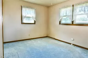 179 E Cir View Dr, New Middletown, OH 44442 - Photo 16