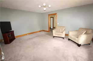 543 W Maple St, North Canton, OH 44720 - Photo 6