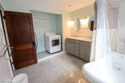 543 W Maple Street, North Canton, OH 44720 - Photo 18