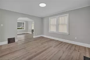881 Valdes Ave, Akron, OH 44320 - Photo 10
