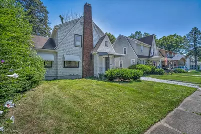 881 Valdes Avenue, Akron, OH 44320 - Photo 2