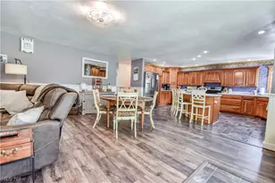 439 E 305th St, Willowick, OH 44095 - Photo 8