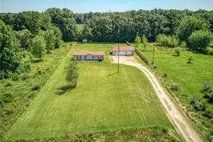 66 Watson Rd, North Benton, OH 44449 - Photo 2