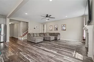 987 Hawkin Ln, Aurora, OH 44202 - Photo 10