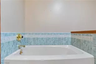 2644 Canaan Dr, Uniontown, OH 44685 - Photo 20