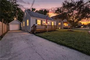 1431 SW Brooklyn Ave, Canton, OH 44710 - Photo 1