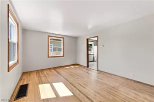 1431 Brooklyn Ave SW, Canton, OH 44710 - Photo 4