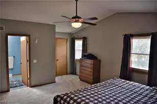 2758 Parkplace Dr, Uniontown, OH 44685 - Photo 16