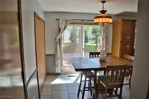 2758 Parkplace Dr, Uniontown, OH 44685 - Photo 6