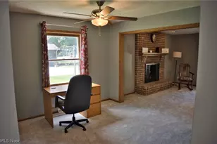 2758 Parkplace Dr, Uniontown, OH 44685 - Photo 14