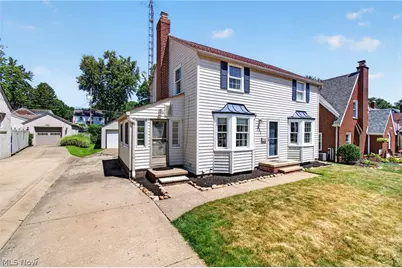 327 32nd Street NW, Canton, OH 44709 - Photo 2