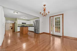 1470 Hawthorne Dr, Vermilion, OH 44089 - Photo 10