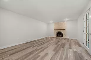 1470 Hawthorne Dr, Vermilion, OH 44089 - Photo 18