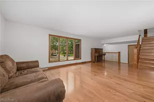 1470 Hawthorne Dr, Vermilion, OH 44089 - Photo 8