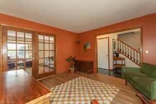 7633 Debonaire Dr, Mentor, OH 44060 - Photo 4