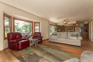 7633 Debonaire Dr, Mentor, OH 44060 - Photo 8