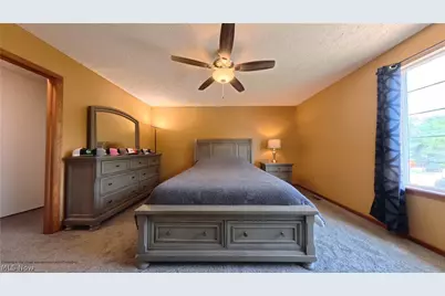 1271 Oxford Circle, Akron, OH 44312 - Photo 12