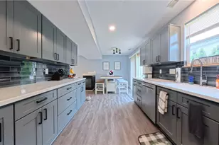 1271 Oxford Cir, Akron, OH 44312 - Photo 10