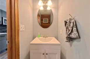 1271 Oxford Cir, Akron, OH 44312 - Photo 18