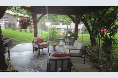 2074 Newark Road, Zanesville, OH 43701 - Photo 26