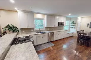 2082 Willowdale Dr, Stow, OH 44224 - Photo 2