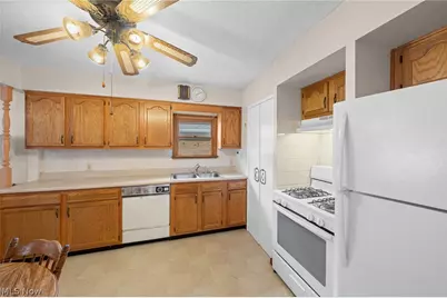 5701 Wichita Avenue, Loveland, OH 44144 - Photo 14