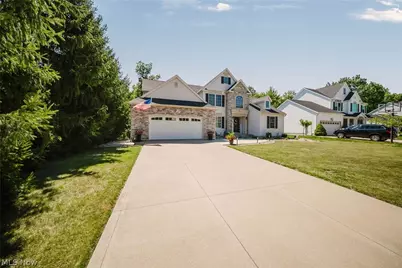 5862 Trystin Tree, Medina, OH 44256 - Photo 4