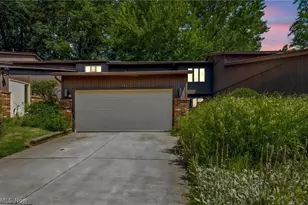 8362 Villa Marina Ct, Mentor, OH 44060 - Photo 2