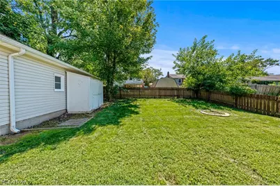 2876 Farmdale Road, Akron, OH 44312 - Photo 40