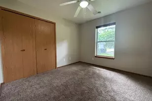 1794 Wakefield Dr, Akron, OH 44320 - Photo 18