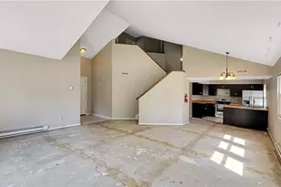 1691 Olympus Dr, Kent, OH 44240 - Photo 6