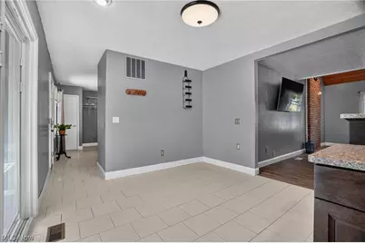 1104 Westfield Circle, Painesville, OH 44077 - Photo 14