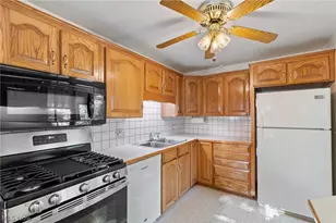 154 Hilltop Dr NW, Canton, OH 44708 - Photo 16