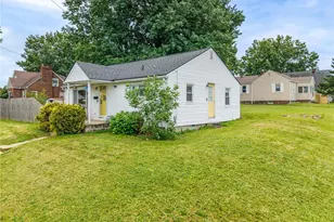 516 Franklin Ave, Barberton, OH 44203 - Photo 2