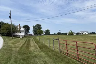 8869 Fredericksburg Rd, Fredericksburg, OH 44627 - Photo 2