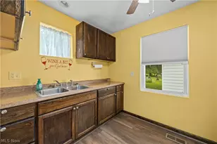 7723 W River Rd S, Elyria, OH 44035 - Photo 12