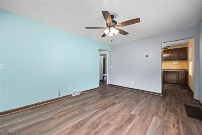 7723 W River Road S, Elyria, OH 44035 - Photo 8