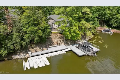 2264 Morning Star Drive, Roaming Shores, OH 44084 - Photo 2