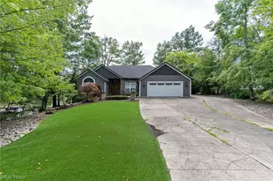 2264 Morning Star Dr, Roaming Shores, OH 44084 - Photo 6