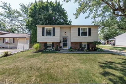 1404 Kendale Drive, Akron, OH 44314 - Photo 2