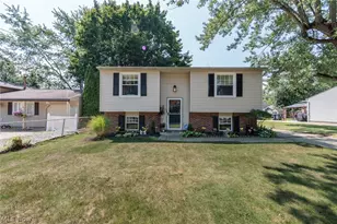 1404 Kendale Dr, Akron, OH 44314 - Photo 2