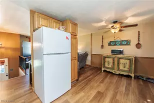 1404 Kendale Dr, Akron, OH 44314 - Photo 20
