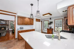 11660 Stone Creek Ln, Concord Twp, OH 44077 - Photo 6
